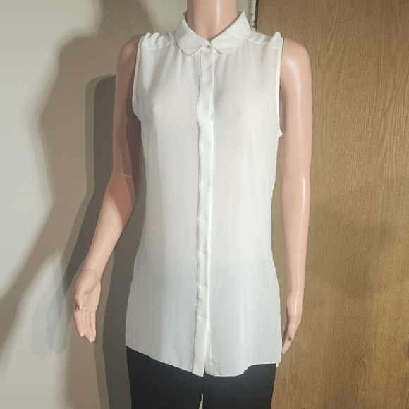 Cream Sleeveless Blouse with Mandarin Collar - Picture 1 of 10